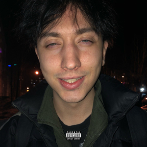 Курю и трахаюсь !