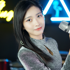 我是一只小小鸟