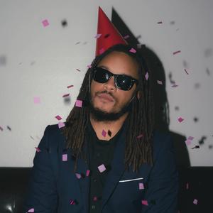 DISTINGUISHED GENTALMEN