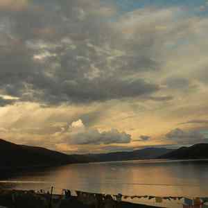 Scattered on the horizon