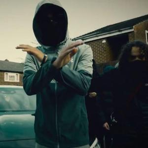 Back2Back (feat. AyOne)