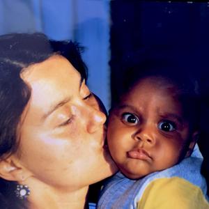 ASTRONAUTI (feat. Moonet)