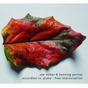 Leaf 4 // Solo Henning Pertiet