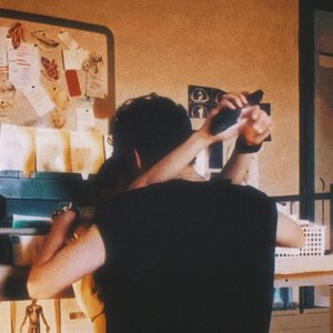 Tongue-tied moon(雷朋)