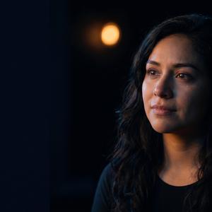 CANCIÓN PARA CUANDO LE HABLAS A ALGUIEN QUE YA NO ESTÁ | "Todavía Te Hablo" | Dark Pop 2026