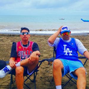 CHILL & RELAX (feat. Mc 11) (Version 2)