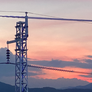 当阳光拨开云层的时候拥抱你