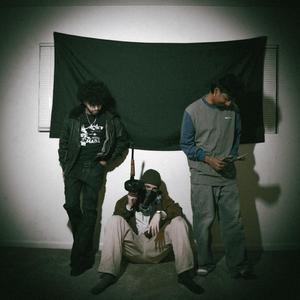 øutta body (feat. Yade & Hermez)