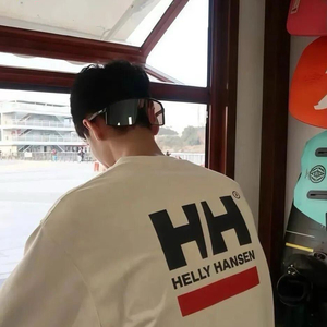 在风共舞的甜蜜恋曲.wav