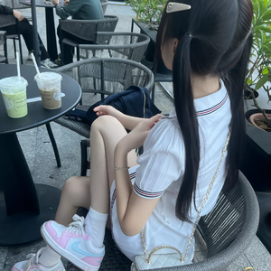 那年我没说出口 你也没为我回头