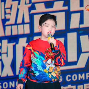 风雨彩虹铿锵玫瑰