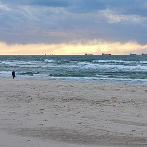 כל העולם מסביבנו