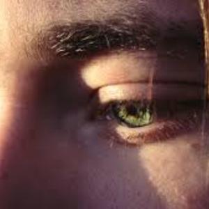 Blond Grüne Augen