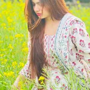 না জানি কোন অপরাধে আমারে পোড়াইতে তোমার এত আয়োজ