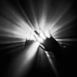 La cuspide de mi entendimiento miento mi entretenimiento lo noté en un pieza si sus obras fueran hechas por dolor la sonrisa de vago ceciliano Apto Número 6 AN6 (Juan Manuel Mosquera Román)