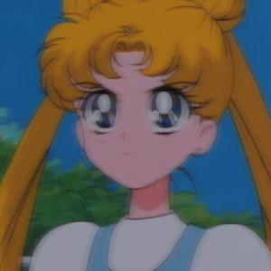 她 怎 麼 還 不 來