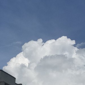 一首关于在emo之夜写下的不想再emo的歌