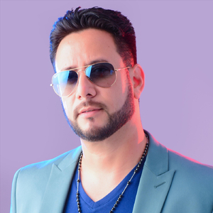 Debo Olvidarte (En Vivo)