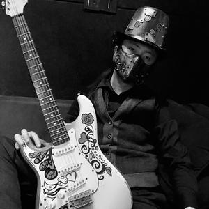 漫步在宛平南路600号附近的街头