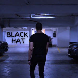 BLACK HAT
