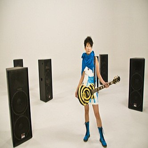 这里怎么有这么多奇怪的人