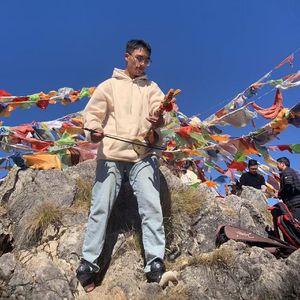 我思念的傈僳姑娘(傈僳语）