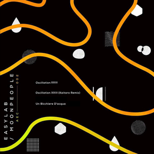 Un bicchiere d'acqua