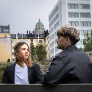 Pienten ihmisten laulu (feat. Asla Jo)