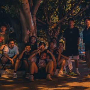 在春光明媚的下午做一场梦