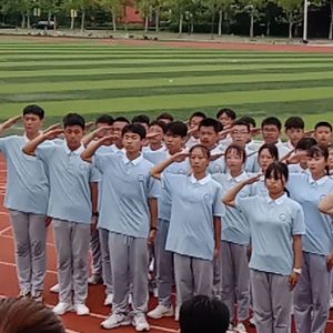 开学（Prod.by Tcmadeit）