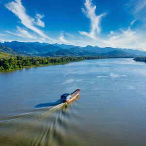 ປາຣີເມື່ອຍາມແລງ