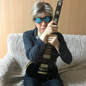 真夜中のささやき