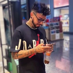 Quando Você senta o mundo