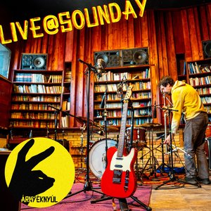 Ajtót nyitok, ő enged be (live @ Sounday)