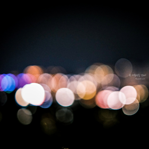 한 여름밤을 걷는다