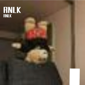 空旷房间里的孤独荒芜