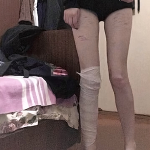 我會帶你逃離這個虛偽的世界