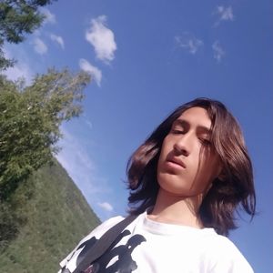 Мчатся в небе тучи