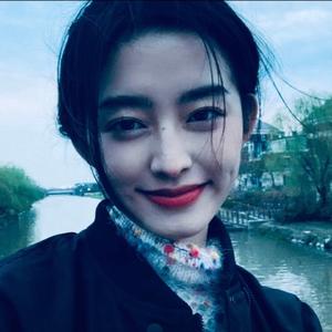 她眼里没有星星了