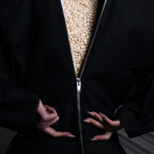 Questa città brucia