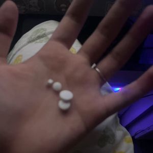 VV(prod.by Morrow x ayoley)