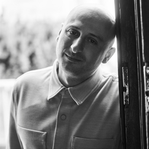 Elis, Drei Nachtstücke für Klavier:II. Blaue Tauben trinken nachts den eisigen Schweiß, der von den Gestirnen rinnt