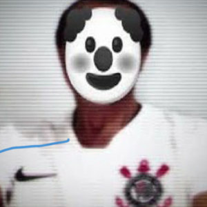 Carlinhos engolindo Plug