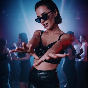 Closer (feat. LUN∆)