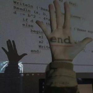 这座城市一点也不开心（女生emo版）