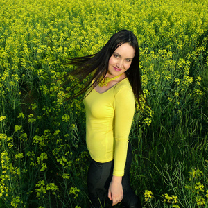 Samo En Majhen Poljub Mi Dej