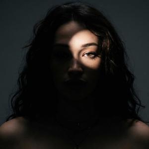shadow (feat. deVee)