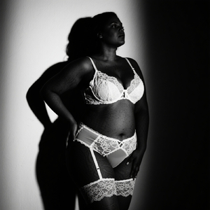 Fuego Entre Las Sábanas