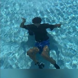 Away (Ocean Paradise)