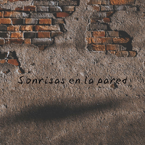 Sonrisas en la pared